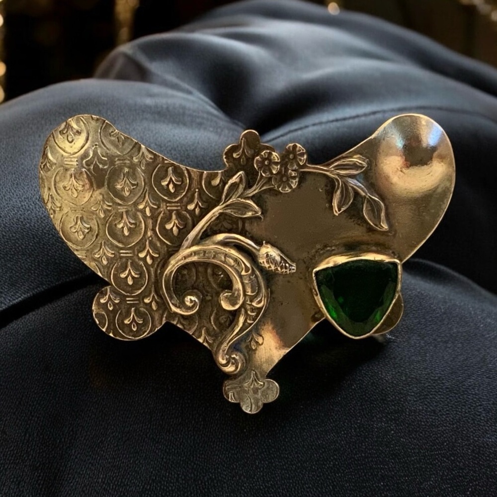 Antique Nouveau Arts & Crafts Brass Sash Pin, Fleur-De-Lis, Question Mark Design - Picture 4 of 10
